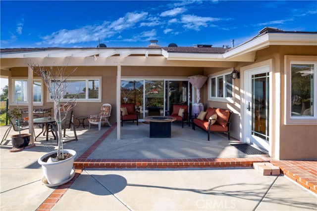 patio with overhang