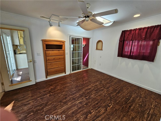 Detail Gallery Image 13 of 34 For 5532 Pine Ave, Clearlake,  CA 95422 - 2 Beds | 2 Baths