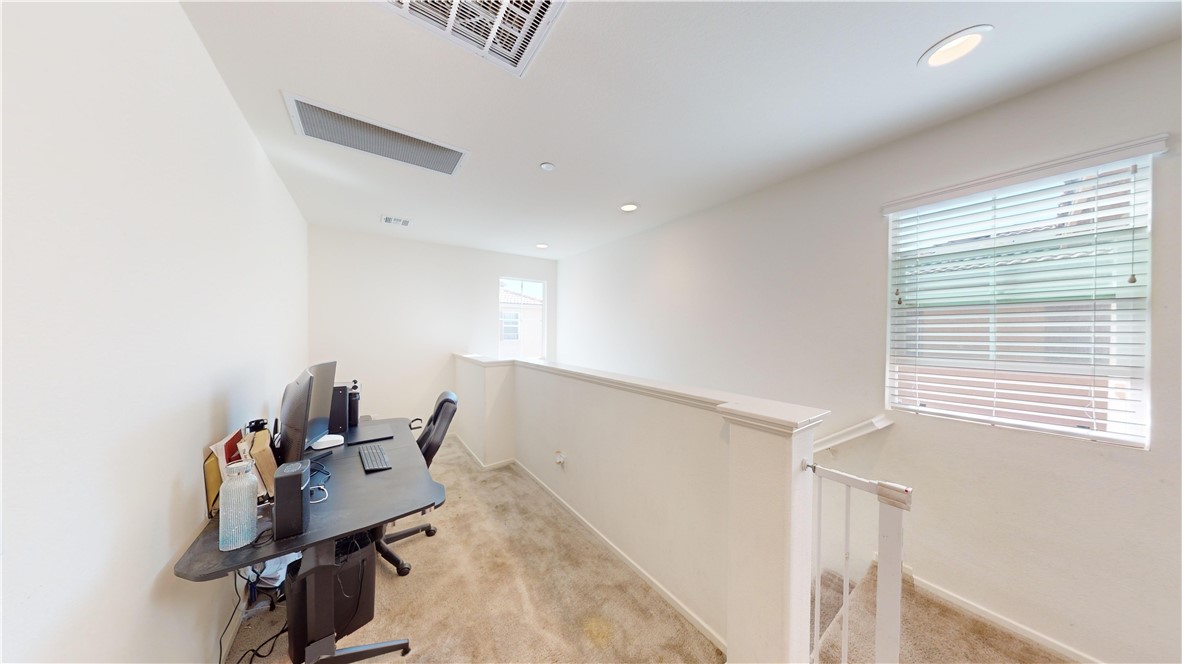 Detail Gallery Image 12 of 36 For 165 Linden Ct, Perris,  CA 92571 - 3 Beds | 2/1 Baths