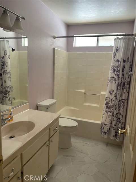 Detail Gallery Image 18 of 46 For 13405 Applewood Rd, Apple Valley,  CA 92308 - 3 Beds | 2 Baths
