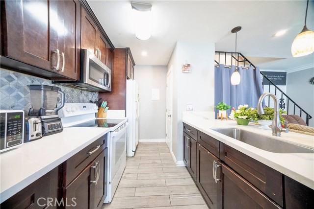 Detail Gallery Image 8 of 19 For 639 Avenida Del Platino, Newbury Park,  CA 91320 - 2 Beds | 1 Baths