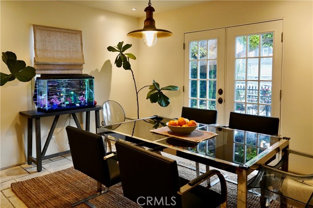 Detail Gallery Image 26 of 71 For 89 Rivo Alto Canal, Long Beach,  CA 90803 - 5 Beds | 3/1 Baths