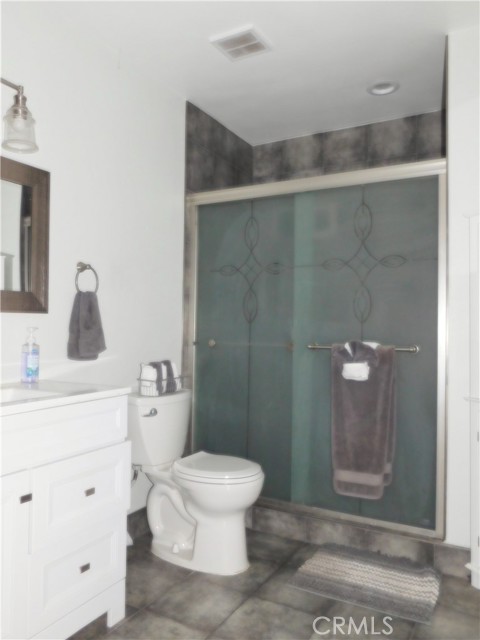 1319 S Downey Road, Los Angeles CA: https://media.crmls.org/medias/65b8d973-6c1d-4de5-a73a-195ae0933ffb.jpg