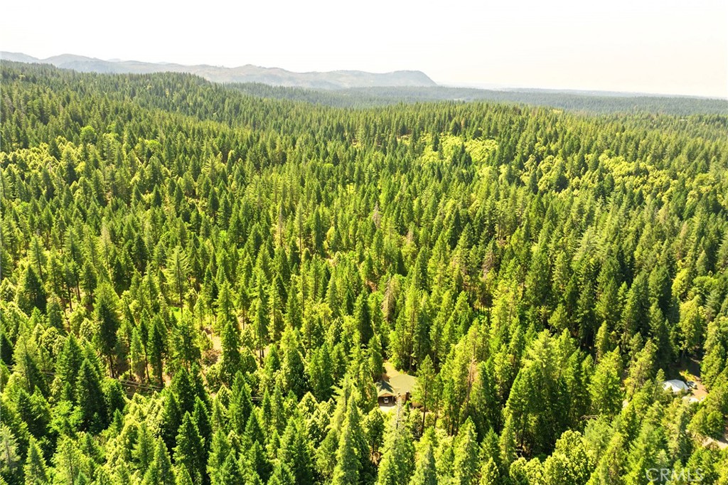 https://media.crmls.org/medias/65b98151-a0ff-4079-bc8a-1b757741bca4.jpg?preset=X-Large