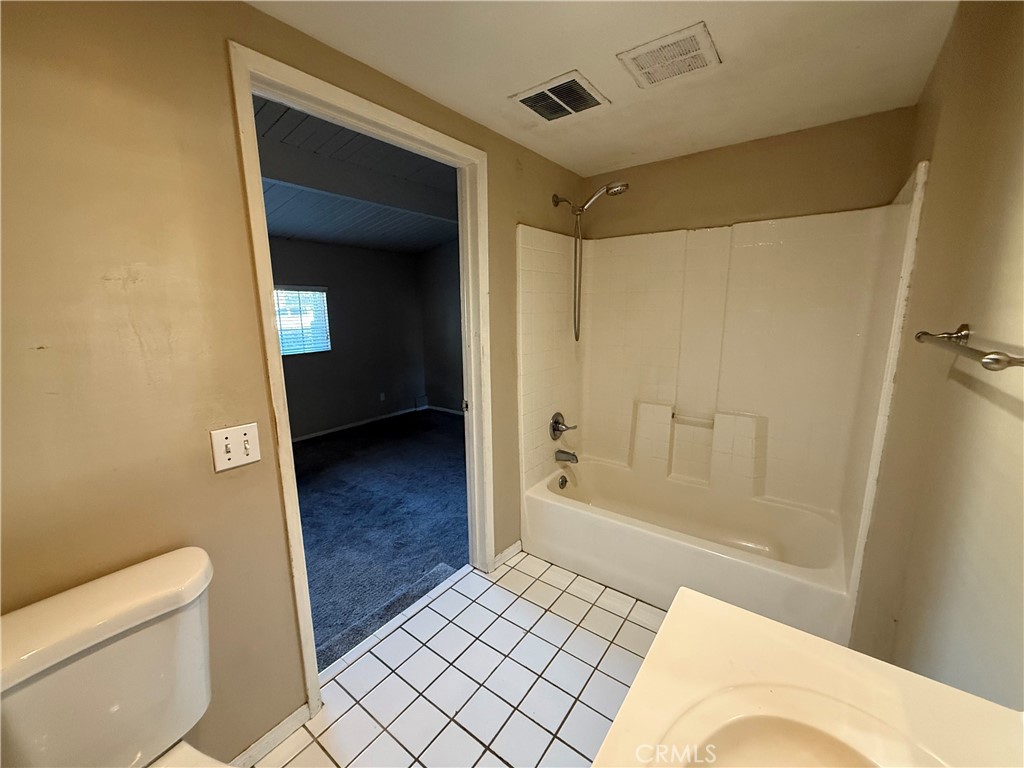 MLS #OC25268085 image #15