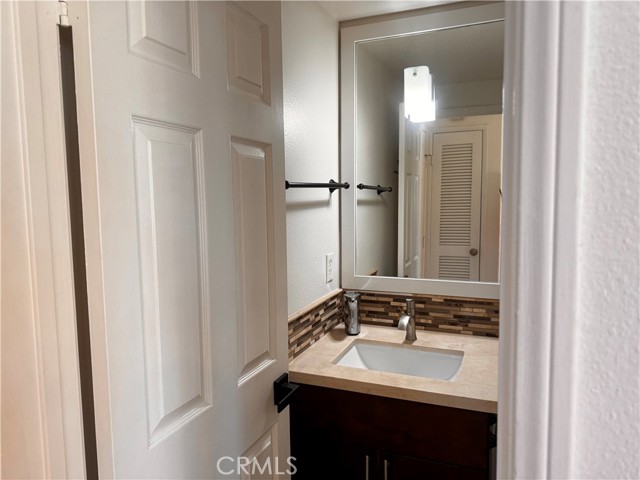 Detail Gallery Image 13 of 29 For 379 Monte Vista Ave a,  Costa Mesa,  CA 92627 - 4 Beds | 2/1 Baths