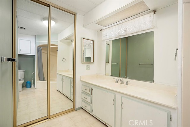 Detail Gallery Image 19 of 26 For 14851 Jeffrey Rd #109,  Irvine,  CA 92618 - 2 Beds | 2 Baths