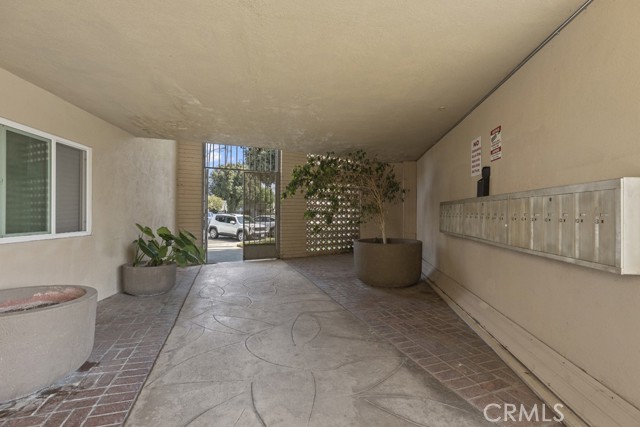 Detail Gallery Image 11 of 75 For 921 S Park Cir #4,  Anaheim,  CA 92804 - 2 Beds | 1 Baths