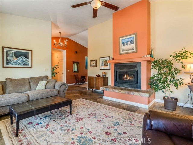 Detail Gallery Image 13 of 69 For 1575 Parkhill Rd, Santa Margarita,  CA 93453 - 4 Beds | 2/1 Baths