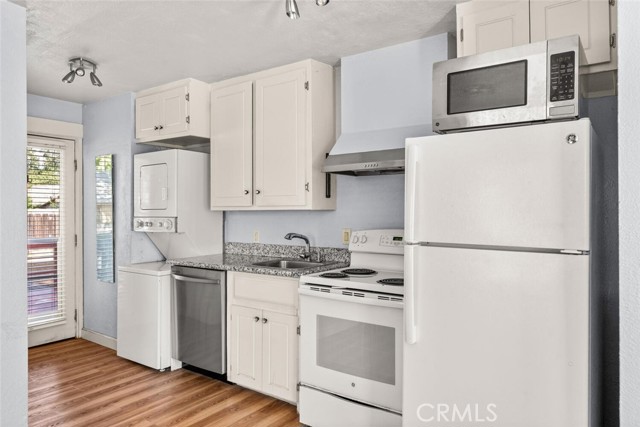 578 E 19th Street, Chico CA: https://media.crmls.org/medias/65bb9d0e-1e42-4f7a-821e-794b519dfae2.jpg