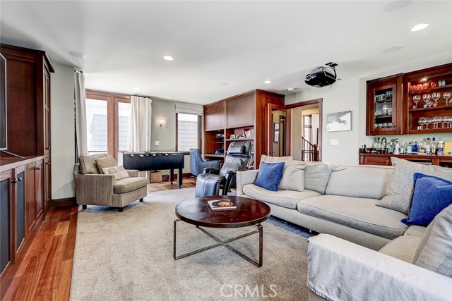 Detail Gallery Image 14 of 47 For 436 32nd St., Manhattan Beach,  CA 90266 - 4 Beds | 4 Baths