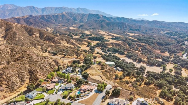 36698 Parkview, Yucaipa CA: https://media.crmls.org/medias/65bc88a4-be15-4794-bb14-90c2a49761c9.jpg