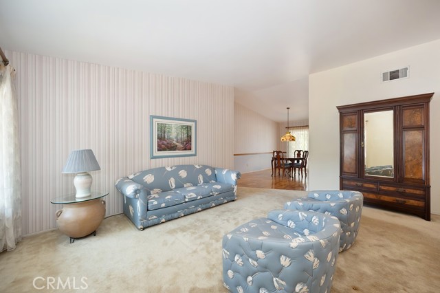 30590 Plumas Street, Lake Elsinore CA: https://media.crmls.org/medias/65bdb034-2414-4be1-a3d9-c653dc53f30e.jpg