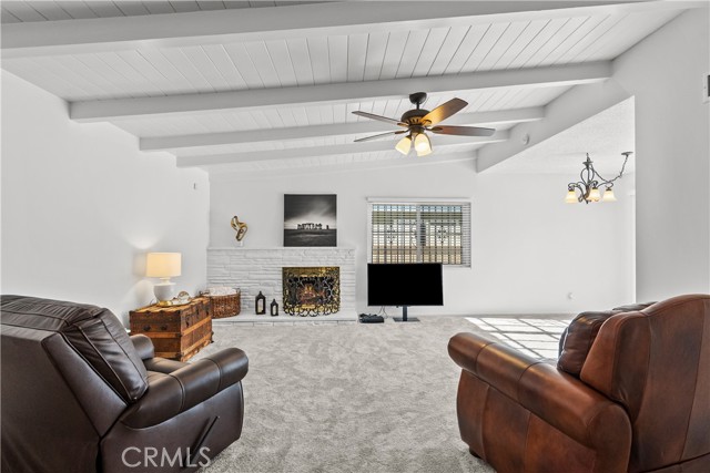 10625 Valjean Avenue, Granada Hills CA: https://media.crmls.org/medias/65be82bd-b204-44d8-953c-35b71373cb24.jpg