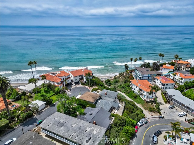 236 W Mariposa, San Clemente CA: https://media.crmls.org/medias/65bf5c75-2744-46a4-9dbd-ba2080106a7f.jpg