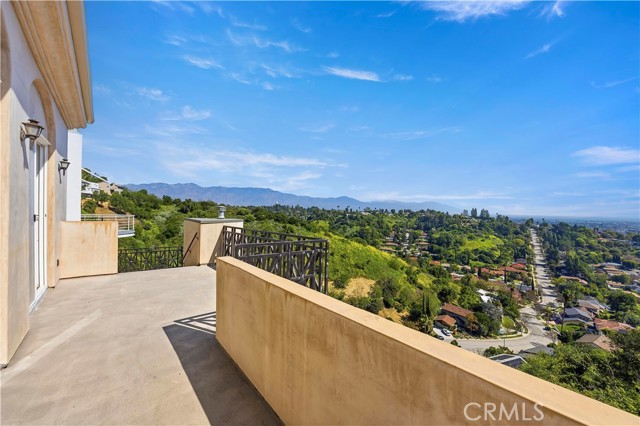 Image 25 of 36 For 2030 Hanscom Drive