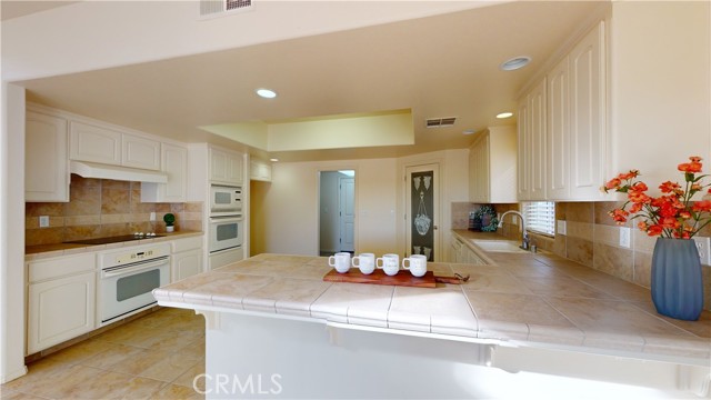 Detail Gallery Image 14 of 40 For 3308 Camino Way, Madera,  CA 93637 - 3 Beds | 2/1 Baths