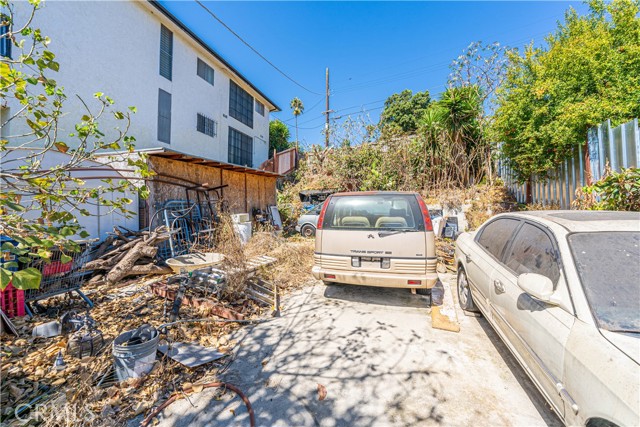 Detail Gallery Image 18 of 39 For 3833 Montclair St, Los Angeles,  CA 90018 - 3 Beds | 2 Baths