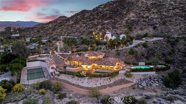 Detail Gallery Image 2 of 54 For 380 W Camino Alturas, Palm Springs,  CA 92264 - 6 Beds | 5/1 Baths