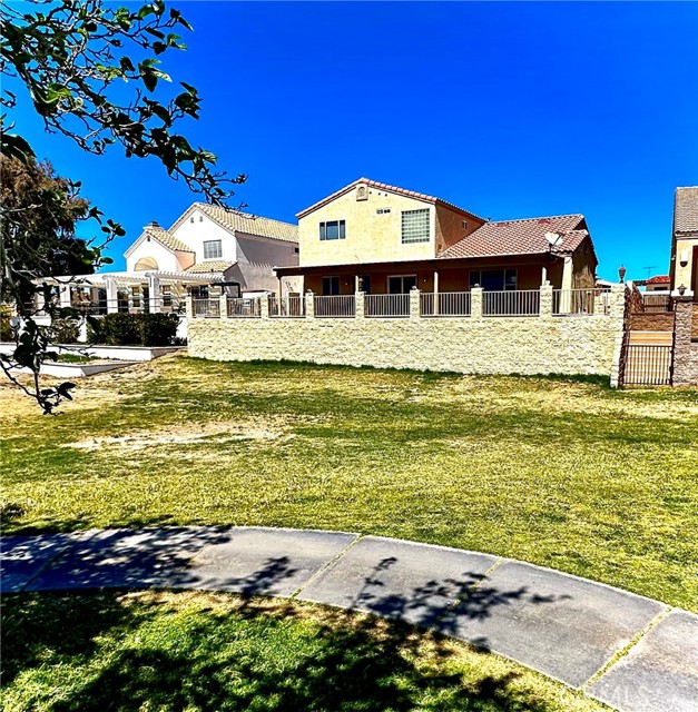 Image 34 of 37 For 915 Beach Drive
