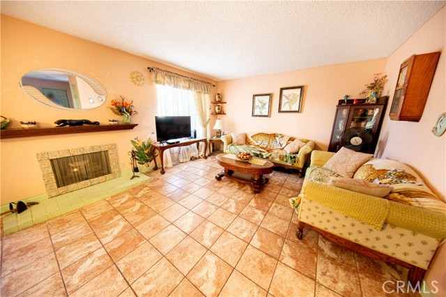 1921 Pine Drive, La Habra CA: https://media.crmls.org/medias/65c1dce1-2f4a-4fc7-a198-279858282a5f.jpg