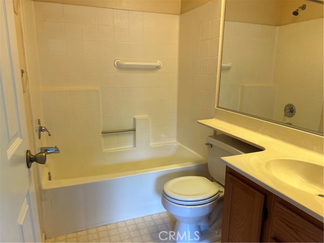 Detail Gallery Image 18 of 27 For 19163 Palo Verde Dr, Apple Valley,  CA 92308 - 2 Beds | 2 Baths