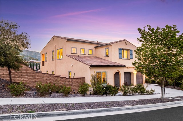 Detail Gallery Image 2 of 59 For 2413 Sierra Bella Dr, Corona,  CA 92882 - 5 Beds | 4/1 Baths