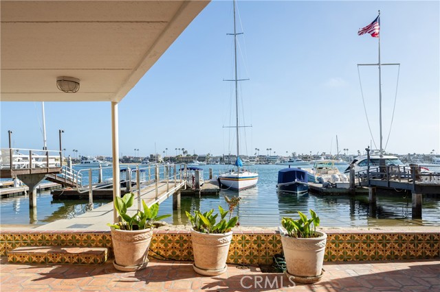 809 Via Lido Soud, Newport Beach CA: https://media.crmls.org/medias/65c4012f-9635-4ae2-907d-4dd5b6468a8d.jpg