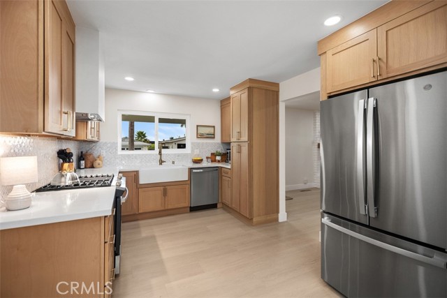 Detail Gallery Image 12 of 33 For 34456 Calle Portola, Dana Point,  CA 92624 - 4 Beds | 3 Baths