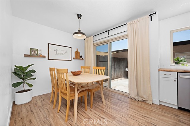 10544 White Oak Drive, Riverside CA: https://media.crmls.org/medias/65c4ffb0-e690-48b6-8de6-2fd40446e778.jpg