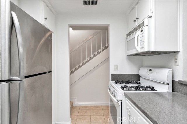Detail Gallery Image 8 of 29 For 1602 Clear Springs Dr #174,  Fullerton,  CA 92831 - 1 Beds | 1 Baths