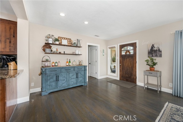 Detail Gallery Image 13 of 72 For 2731 N Rutgers Ave, Long Beach,  CA 90815 - 3 Beds | 2 Baths
