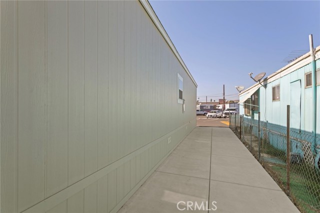 Detail Gallery Image 4 of 30 For 6154 Mission Bld #03,  Jurupa Valley,  CA 92509 - 2 Beds | 2 Baths