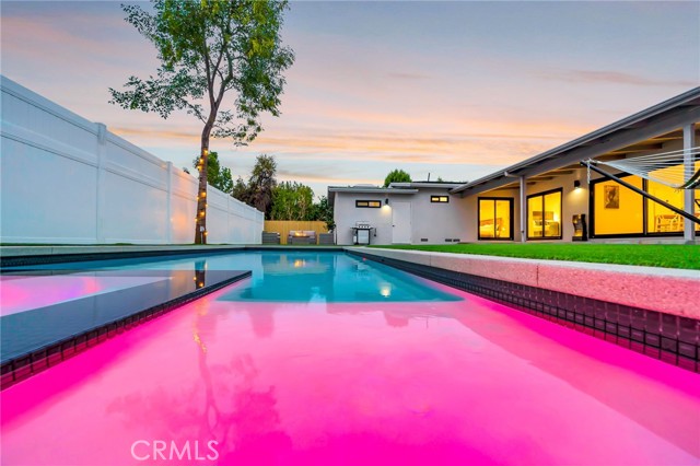 Detail Gallery Image 20 of 75 For 16127 Hartsook St, Encino,  CA 91436 - 4 Beds | 2/1 Baths