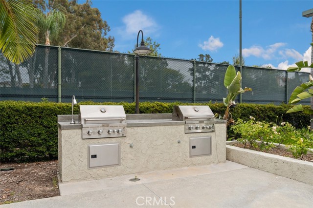 Detail Gallery Image 18 of 25 For 21081 Paseo Verdura, Lake Forest,  CA 92630 - 4 Beds | 3 Baths