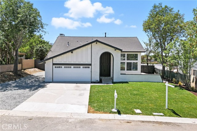 2344 Santa Anita Road, Norco CA: https://media.crmls.org/medias/65ca0f46-219d-471a-a501-f08972c8bcec.jpg
