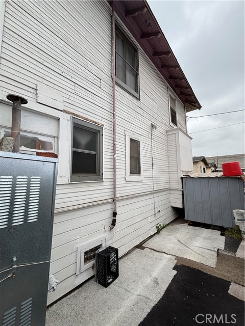 Detail Gallery Image 7 of 36 For 418 E 40th Pl, Los Angeles,  CA 90011 - 4 Beds | 1 Baths