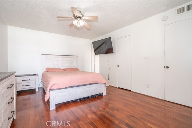 Detail Gallery Image 20 of 39 For 25035 Peachland Ave #174,  Newhall,  CA 91321 - 3 Beds | 2 Baths