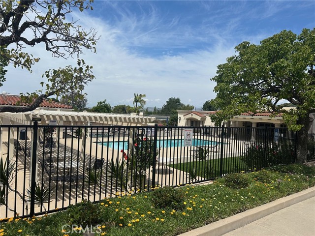 Front Image Thumbnail for CRSR26077936