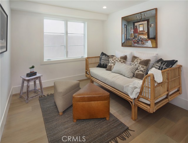 Detail Gallery Image 24 of 35 For 411 39th St, Newport Beach,  CA 92663 - 3 Beds | 3 Baths