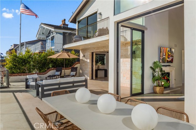 Detail Gallery Image 14 of 47 For 4072 Morning Star, Huntington Beach,  CA 92649 - 4 Beds | 4 Baths