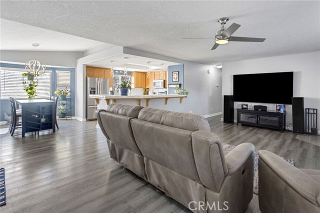 Detail Gallery Image 12 of 59 For 1237 Mono, Pinon Hills,  CA 92372 - 3 Beds | 2 Baths