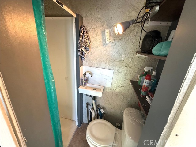 Detail Gallery Image 28 of 34 For 3008 W 30th St, Los Angeles,  CA 90018 - 2 Beds | 1 Baths