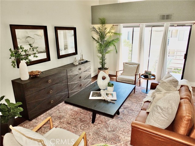 4138 E Mendez Street, Long Beach CA: https://media.crmls.org/medias/65cdc40f-a9e0-47c5-b5ad-614662d37fcc.jpg