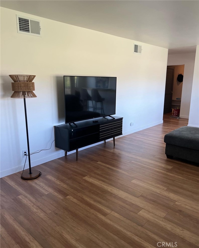 MLS #OC22136394 img 7