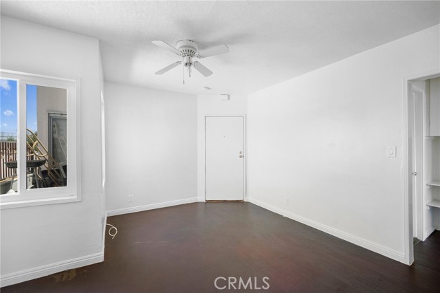 Detail Gallery Image 5 of 16 For 6634 Lankershim Bld #C,  North Hollywood,  CA 91606 - 1 Beds | 1 Baths