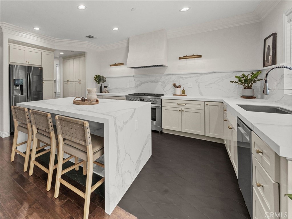 25546 Foxglove Lane