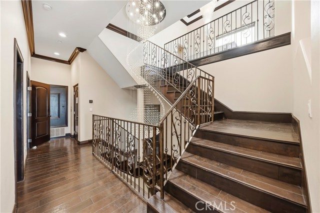 Image 7 of 36 For 2030 Hanscom Drive