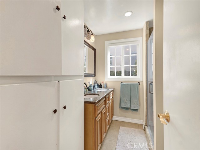 Detail Gallery Image 16 of 23 For 5310 Nestle Ave, Tarzana,  CA 91356 - 3 Beds | 2 Baths