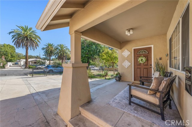 Detail Gallery Image 3 of 35 For 1263 Bresee Ave, Pasadena,  CA 91104 - 3 Beds | 2 Baths